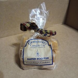 Thompson's Candle Co. Crumbles - Grandma's Cookies - Super Scented Wax Melts 6oz